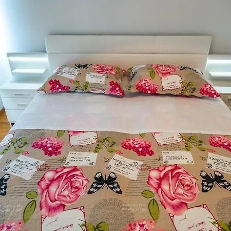 Apartment Split3 *